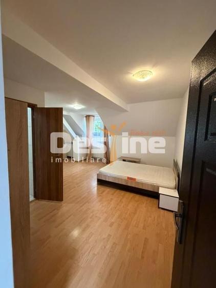 Casa cu 6 unitati, doua locuri de parcare si curte, pozitie excelenta- AFI Mall - 21