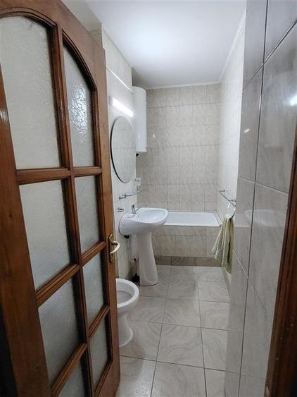 Garsonieră decomandată în Dorobanți