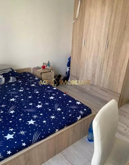 Apartament cu 3 camere decomandat, mobilat în Timpuri Noi