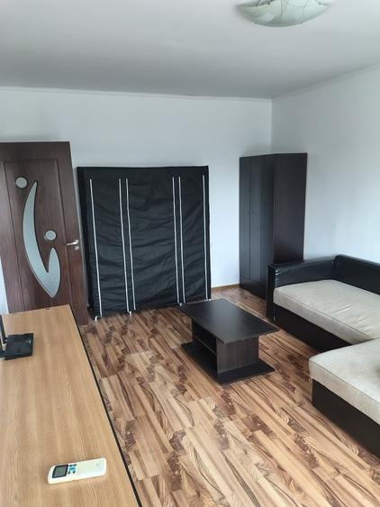 Garsonieră decomandată în Dristor