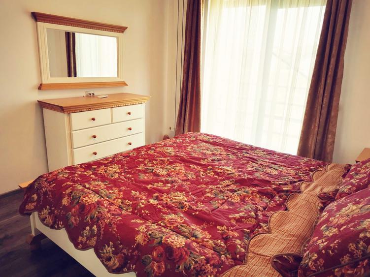 Casă cu 4 camere în Ghencea