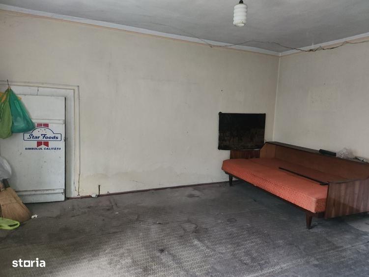 Casă cu 3 camere în Central