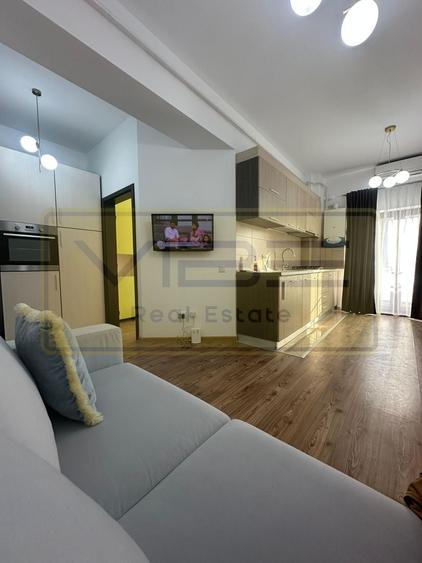 Apartament cu 3 camere decomandat, mobilat în Central