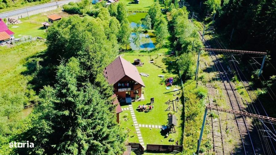 Casă cu 4 camere în Valea Putnei
