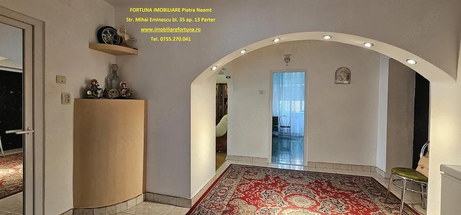 Apartament cu 3 camere decomandat în Calea Romanului