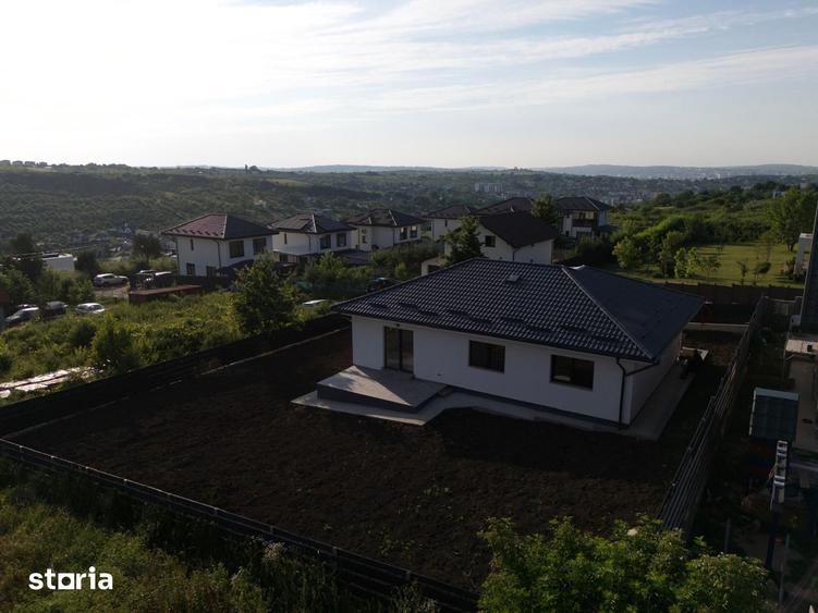 Casă cu 4 camere cu Teren 750 Mp în Bucium