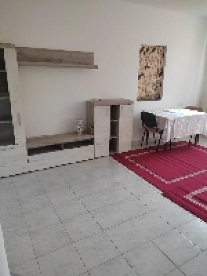 Casă cu 3 camere decomandat cu Teren 100 Mp în Central