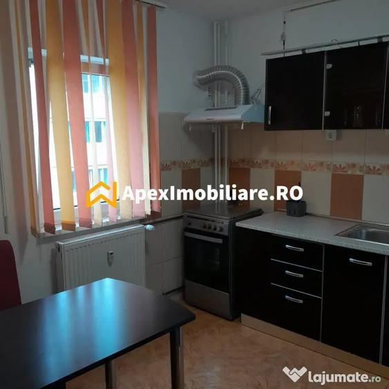Garsonieră decomandată în Lacul Tei