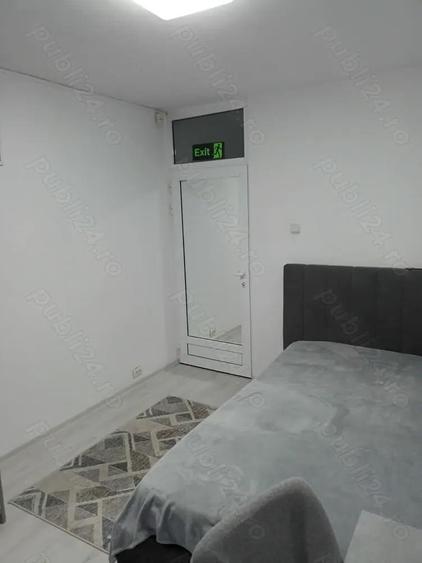 Apartament cu 3 camere decomandat în Noua