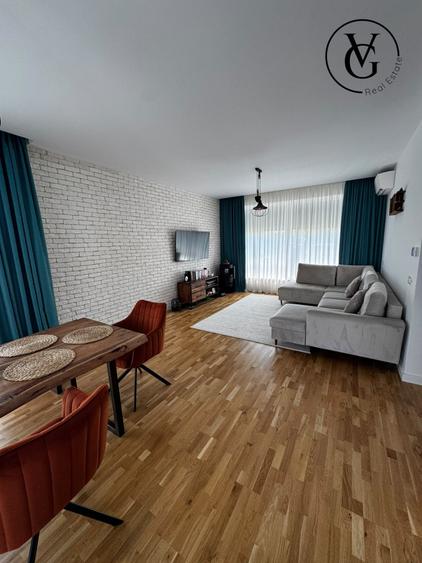 Casă individuală cu 5 camere cu Teren 400 Mp în Corbeanca