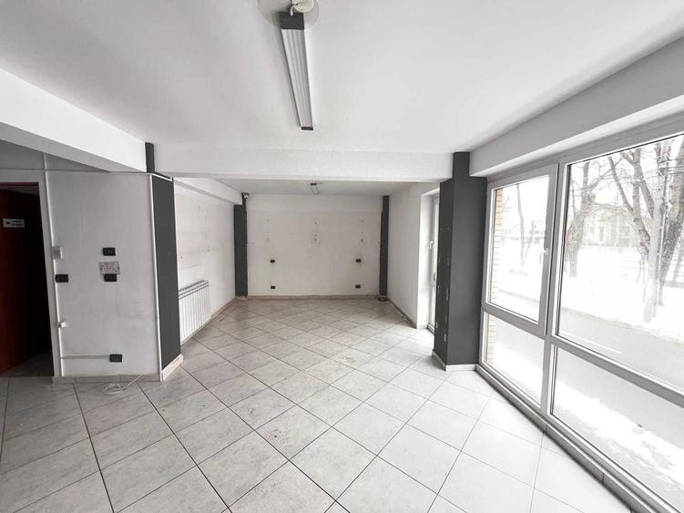 Spațiu comercial, de 53 mp, în Exterior Vest