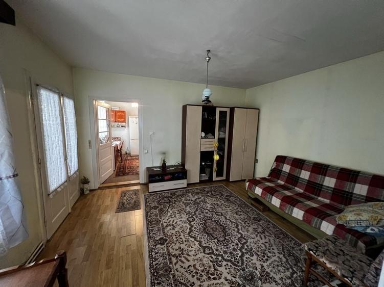 Casă cu 2 camere în Turcheș
