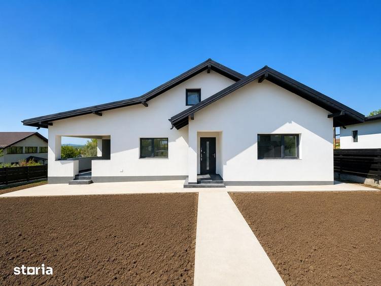 Casă cu 3 camere cu Teren 370 Mp în Podu Roș