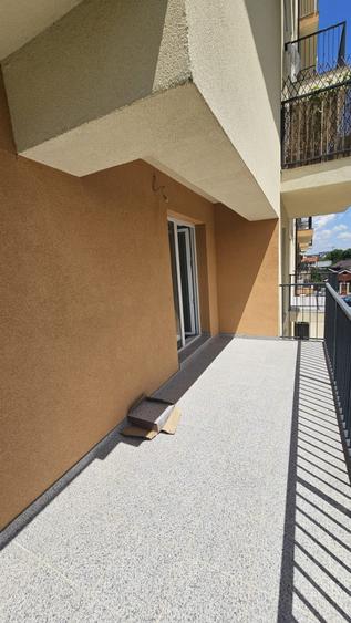 Apartament cu 3 camere decomandat în Berceni