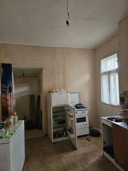 Casă cu 2 camere cu Teren 2400 Mp în Beba Veche