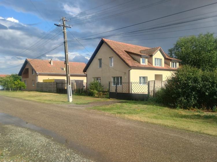 Casă cu 4 camere în Jebel