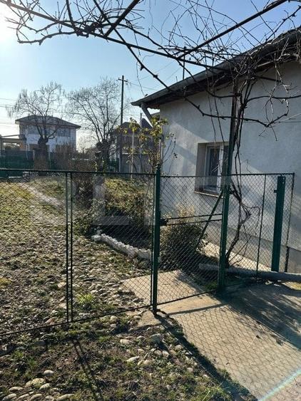 Casă cu Teren 350 Mp în Central