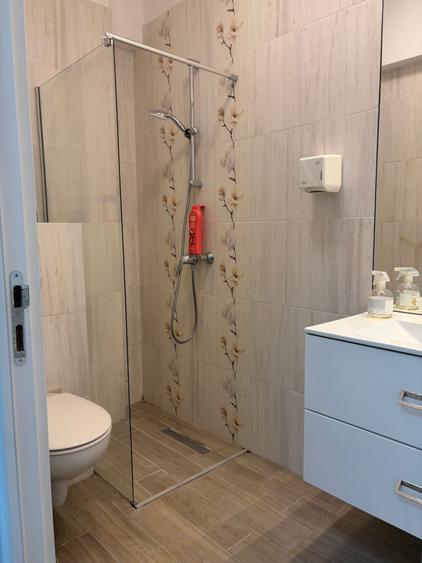 Apartament cu 3 camere decomandat în Titan