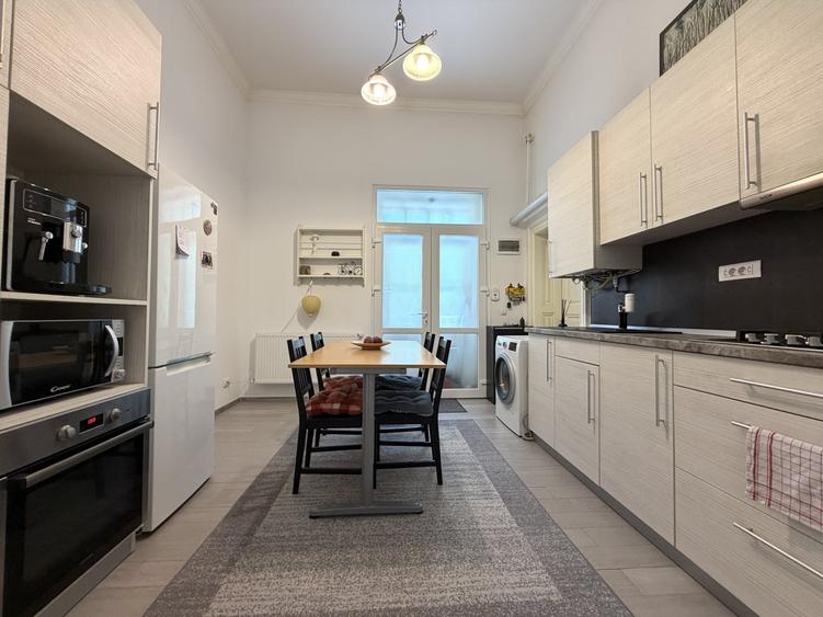 Apartament cu 3 camere circular, mobilat în Sinaia