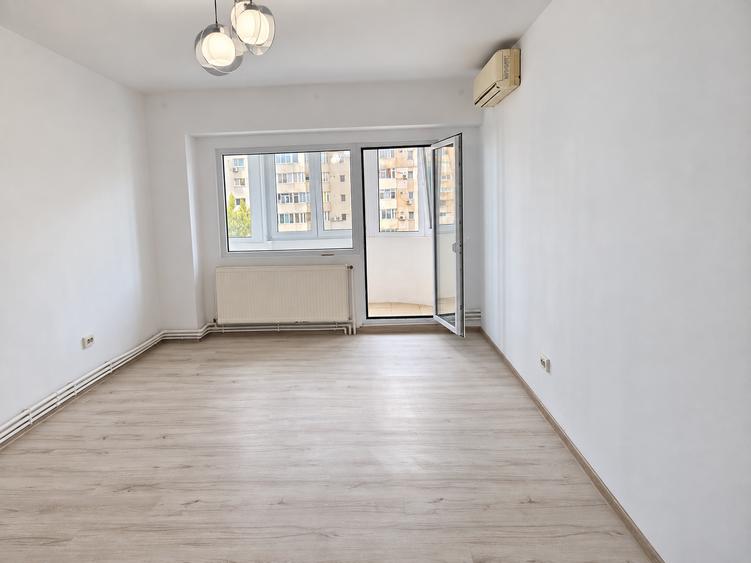 Apartament cu 3 camere decomandat în Gara