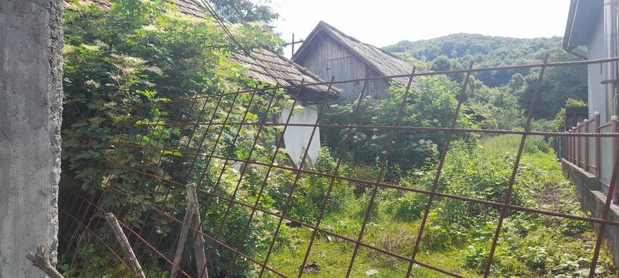 Casă individuală cu 4 camere cu Teren 842 Mp în Bădeni