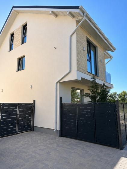 Casă individuală cu 4 camere cu Canalizare în Bragadiru
