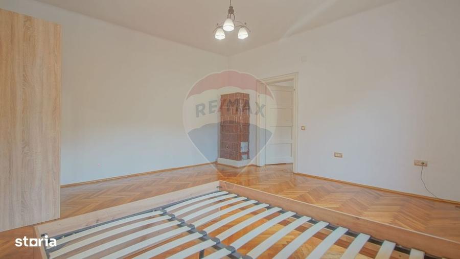 Apartament cu 2 camere semidecomandat în Centrul Istoric