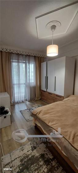 Apartament cu 3 camere decomandat în Holboca