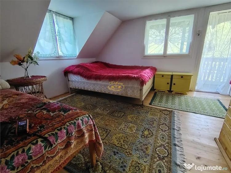 Casă cu 4 camere cu Teren 327 Mp în Central