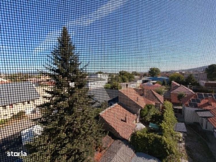 Apartament cu 4 camere în Libertății