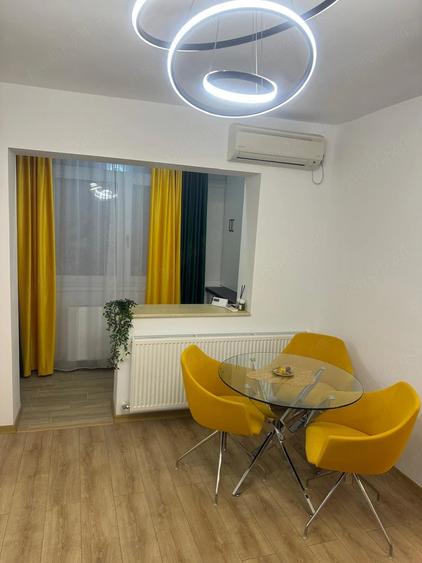 Apartament cu 3 camere decomandat în Ultracentral
