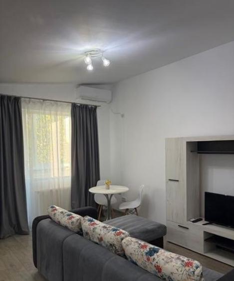 Apartament cu 2 camere semidecomandat, mobilat în Gorjului