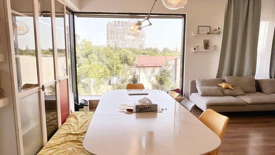 Apartament cu 4 camere decomandat, mobilat în Lacul Tei