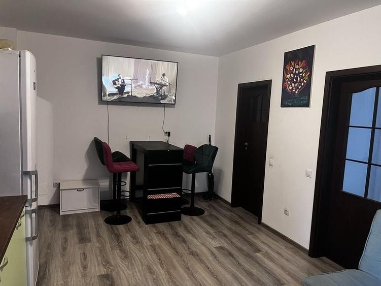 Apartament cu 2 camere decomandat în Florești