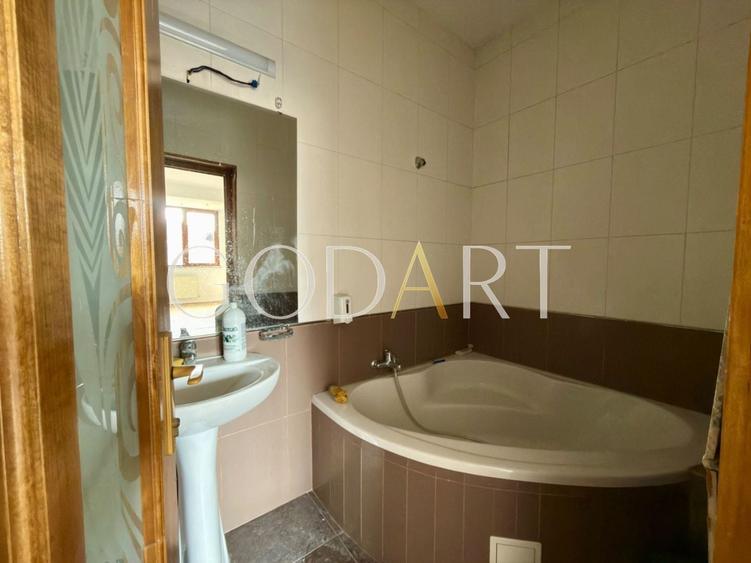 Apartament cu 3 camere decomandat în Aviatorilor