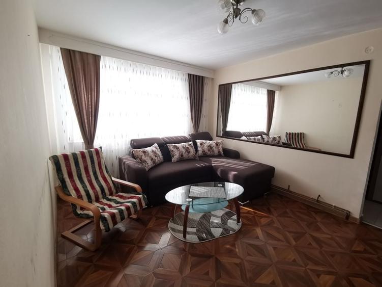 Apartament cu 2 camere decomandat în Cetate