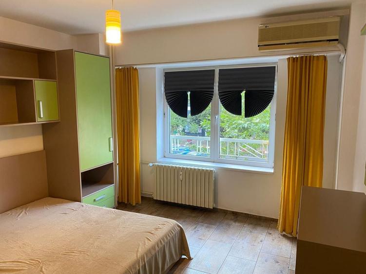 Apartament cu 2 camere decomandat, mobilat în Calea Călărașilor