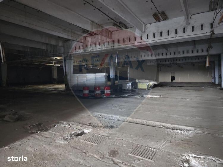 Spațiu comercial, de 10,000 mp, în Nord