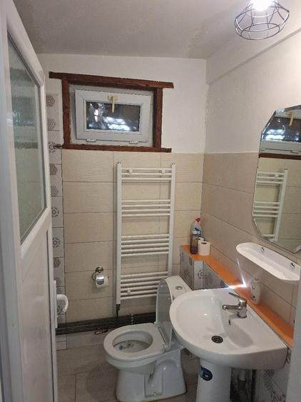 Casă cu Teren 100 Mp în Bucium
