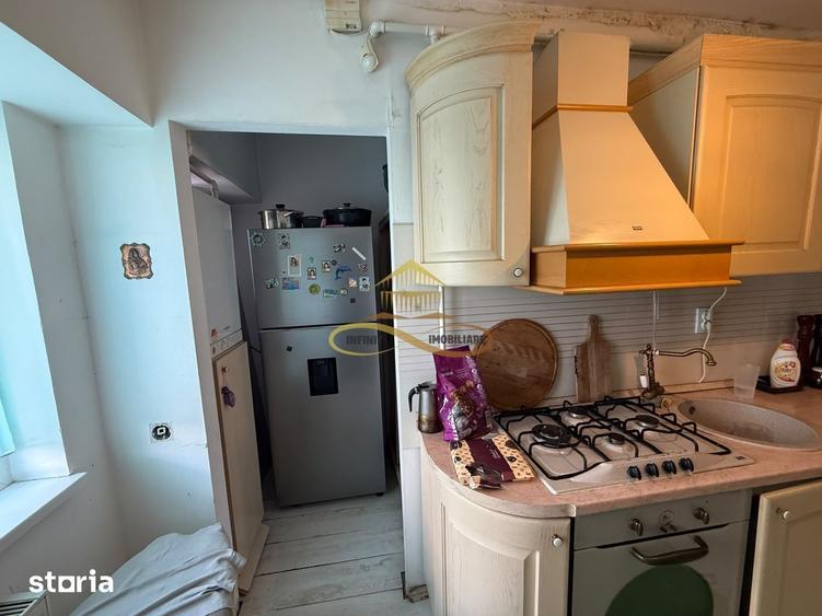 Apartament cu 4 camere decomandat în 9 Mai