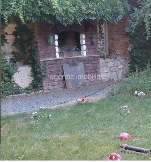 Casă cu 3 camere cu Canalizare în ICIL