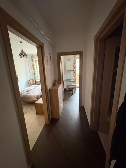Garsonieră decomandată în Cug