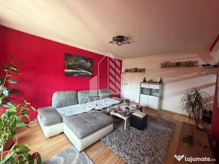 Apartament cu 2 camere semidecomandat în Lipovei