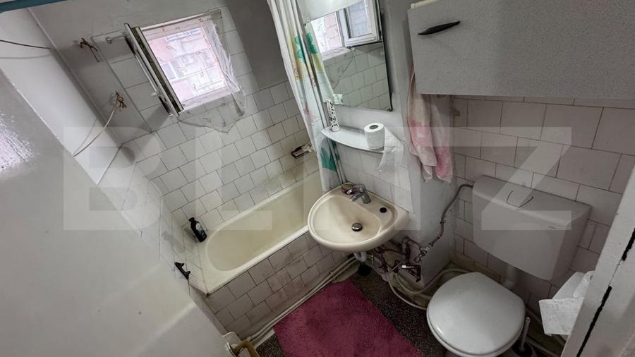Apartament 3 camere, 64 mp, zona Central - 6