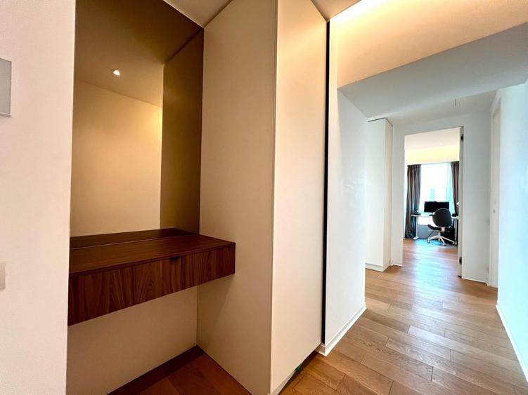Apartament cu 4 camere decomandat în Floreasca