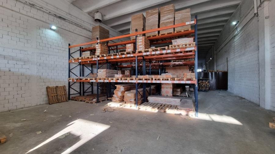 Spațiu industrial, de 300 mp, în Turnișor