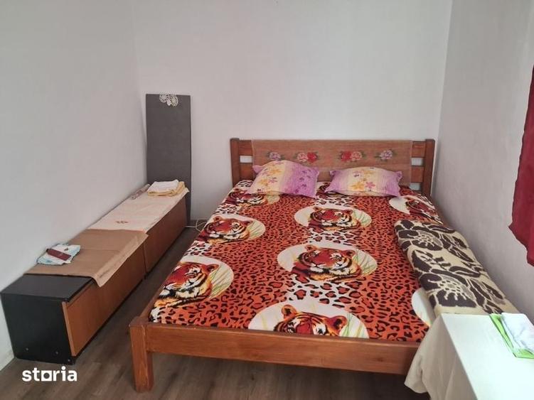 Inchiriez apartament zona CV9 - 1