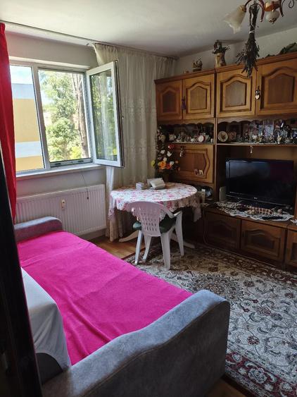 Apartament cu 2 camere decomandat în Rahova