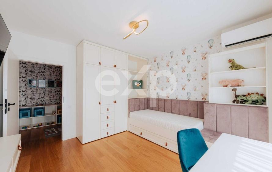 Apartament cu 4 camere semidecomandat, mobilat în Zorilor
