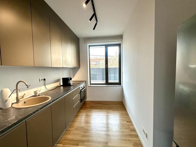 Apartament cu 2 camere semidecomandat, mobilat în Herăstrău